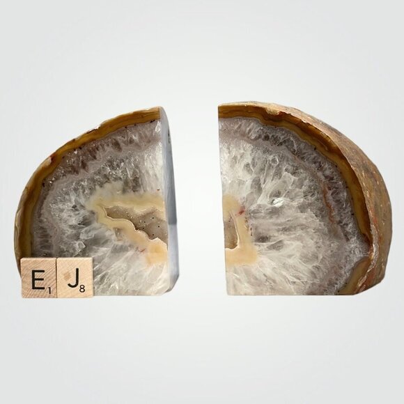 Crystal bookends with Geode Center,, Crystal Lovers Gift, Weighs 4+ lbs. (EJ) - Picture 3 of 6